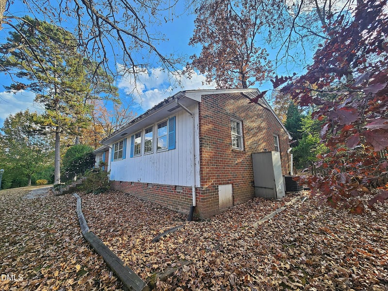 239 Hamilton Rd, Chapel Hill, NC 27517