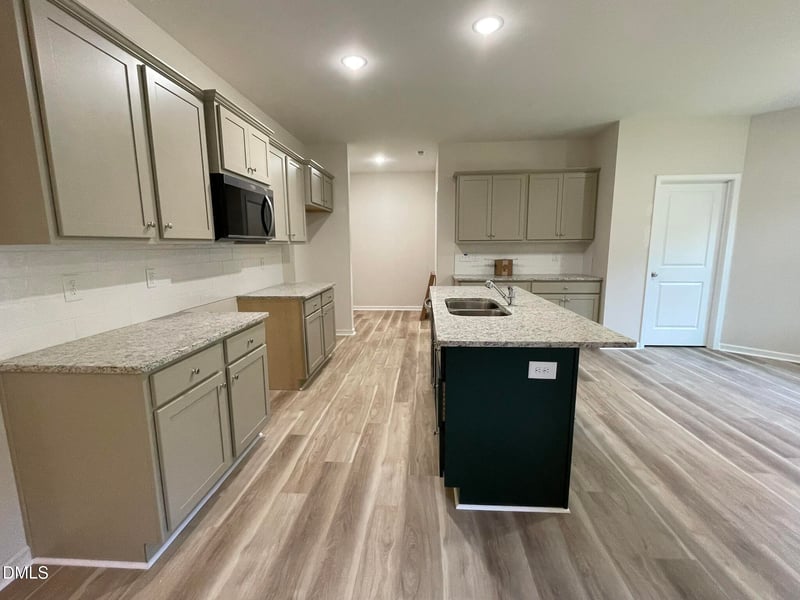 239 Mangrove Ct, Four Oaks, NC 27524