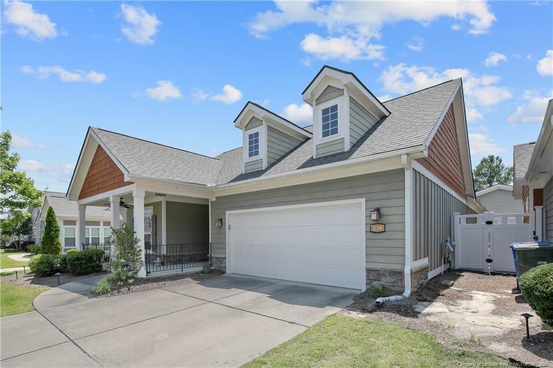 239 Nandina Ct, Fayetteville, NC 28311