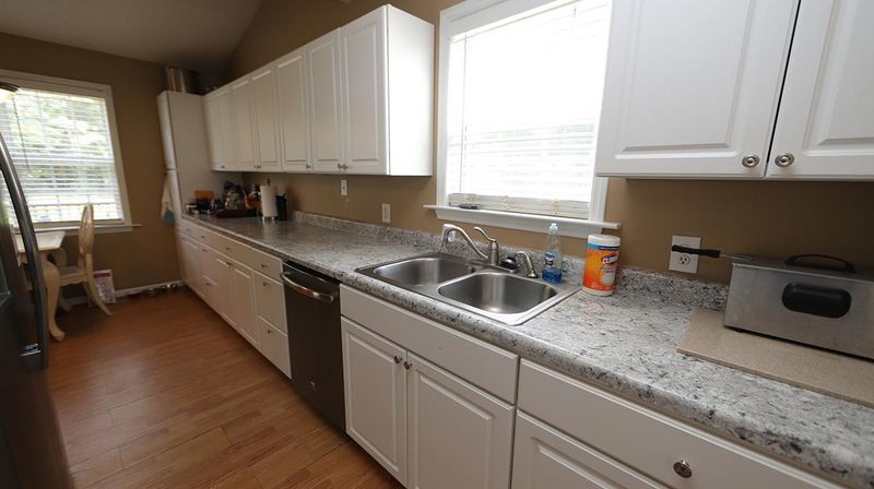 239 Old Cabin Ct, Angier, NC 27501