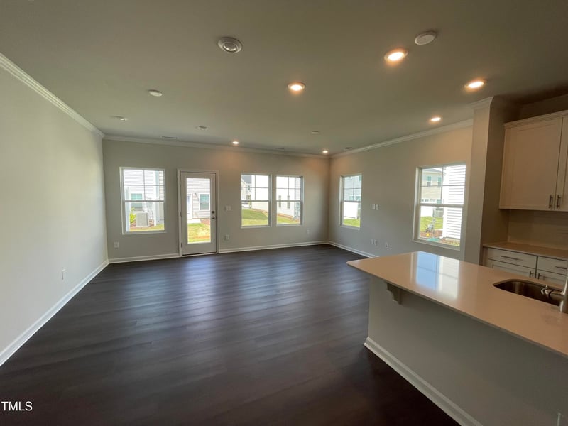 239 Paramount Dr, Smithfield, NC 27577