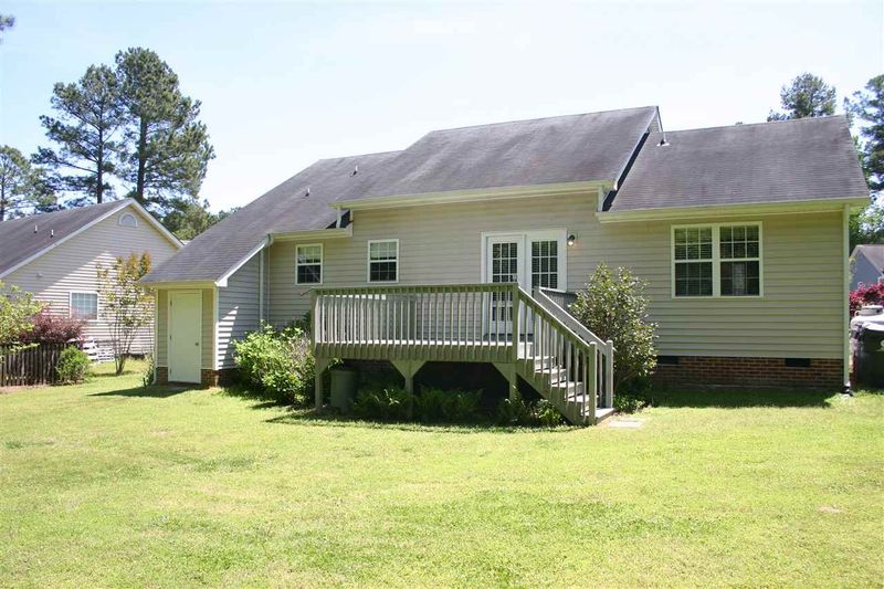 239 Wood Green Dr, Wendell, NC 27591