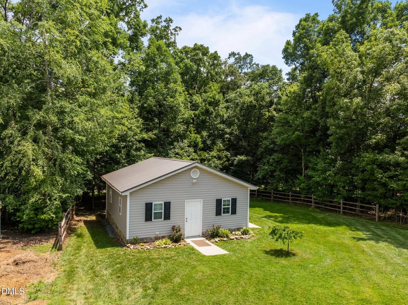 2392 Willowview Dr, Graham, NC 27253