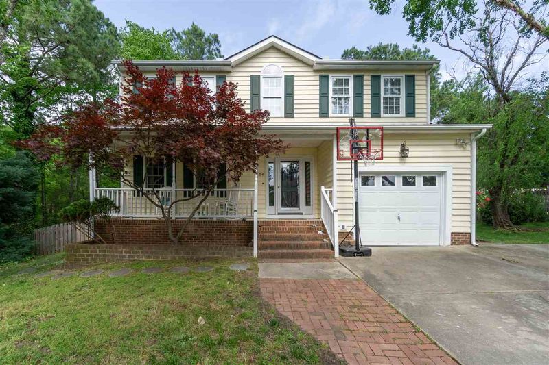 24 Barnsdale Ct, Durham, NC 27713
