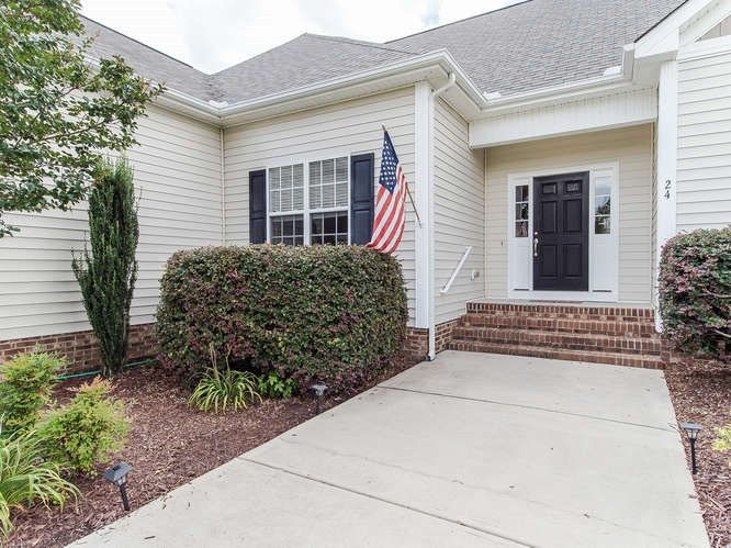 24 Box Grove Ct, Clayton, NC 27527