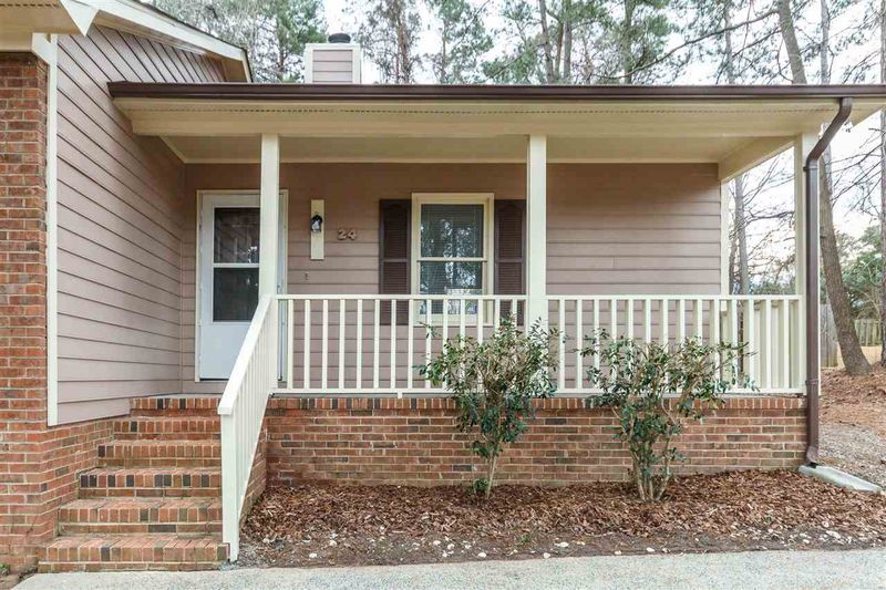 24 Burgess Ln, Durham, NC 27707