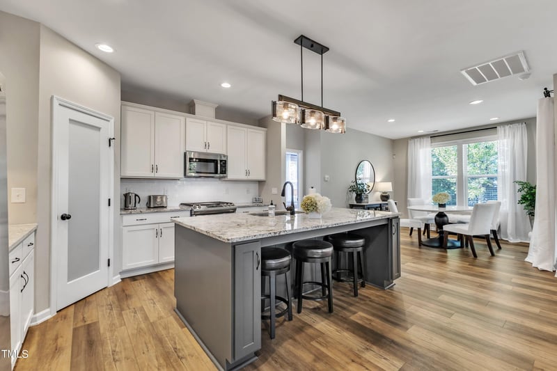 24 Carbone Ln, Clayton, NC 27527