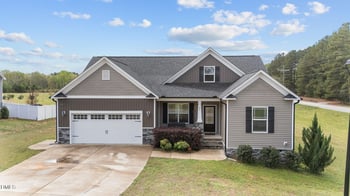 24 Carolina Landing Dr, Zebulon, NC 27597