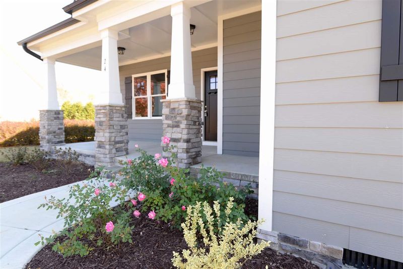 24 Carolina Oaks Ave, Smithfield, NC 27577