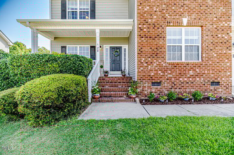 24 Carter Dr, Sanford, NC 27332