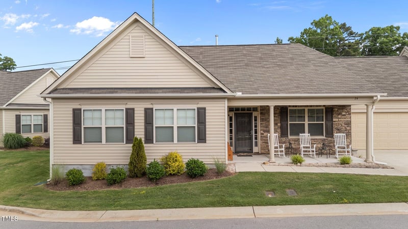 24 Catalina Ct, Clayton, NC 27527