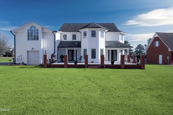 24 Clubhouse Dr, Dunn, NC 28334