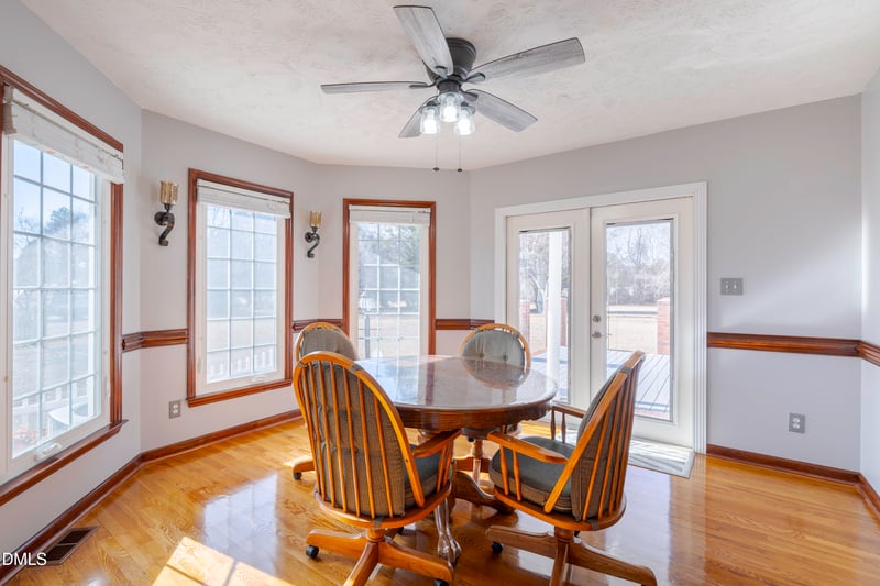 24 Clubhouse Dr, Dunn, NC 28334