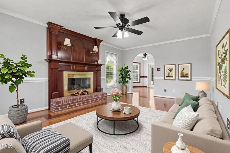 24 Clubhouse Dr, Dunn, NC 28334