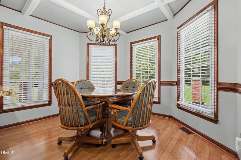 24 Clubhouse Dr, Dunn, NC 28334