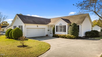 24 Elmbrook Ct, Fuquay Varina, NC 27526