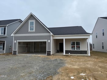 24 Emily Gardens Dr, Selma, NC 27576