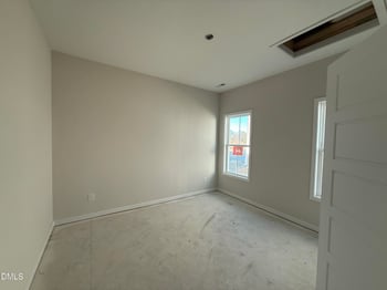 24 Emily Gardens Dr, Selma, NC 27576