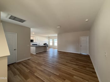 24 Emily Gardens Dr, Selma, NC 27576