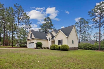 24 Forest Hills Ct, Sanford, NC 27332