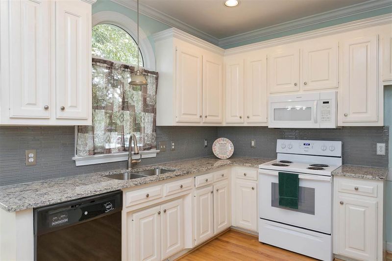 24 Harvest Ridge Dr, Angier, NC 27501