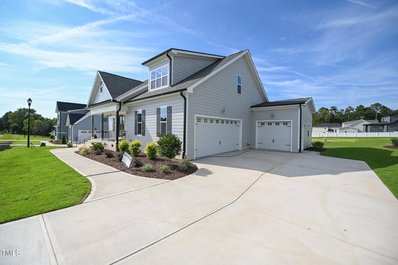 24 Maeview Ln, Raleigh, NC 27603