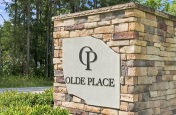 24 Olde Place Dr, Zebulon, NC 27597