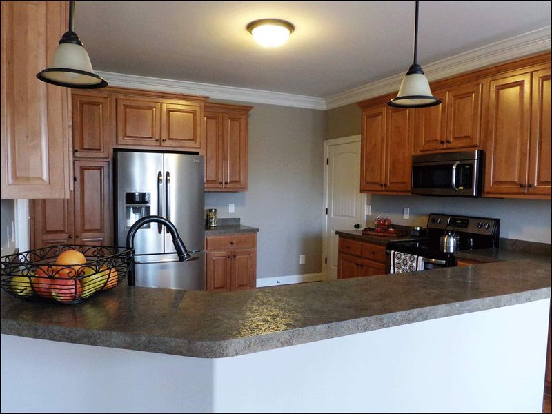 24 Regulator Dr, Clayton, NC 27520