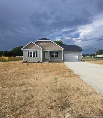 24 Roll Tide Ct, Angier, NC 27501