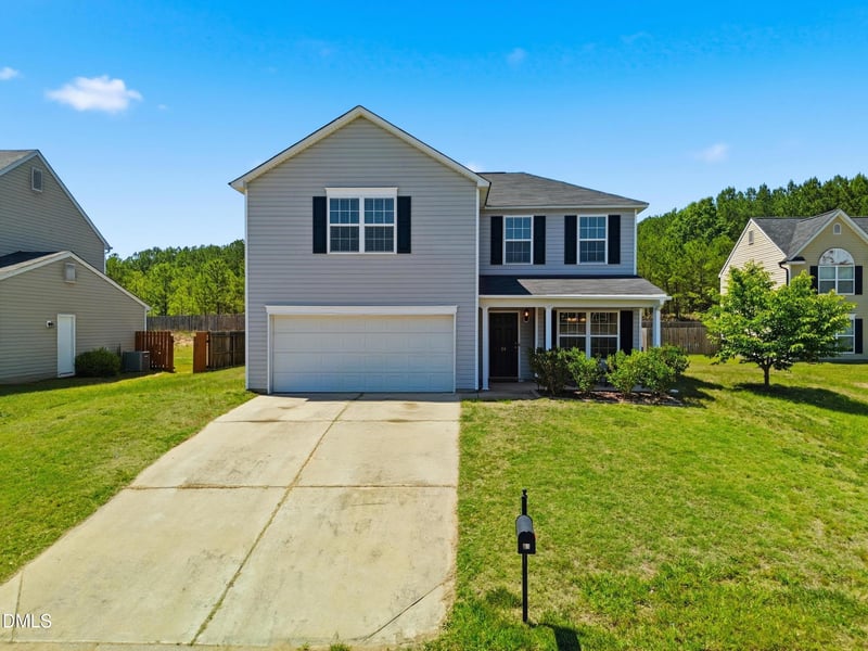 24 Thimbleweed Ln, Lillington, NC 27546