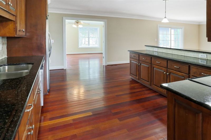 24 Timber Creek Ln, Dunn, NC 28334