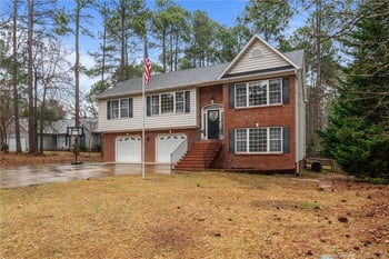 24 Westover Ct, Sanford, NC 27332