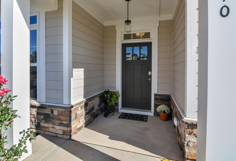240 Bramble Ln, Clayton, NC 27527