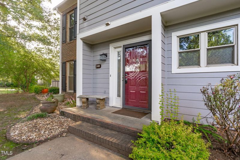 240 Clancy Cir, Cary, NC 27511