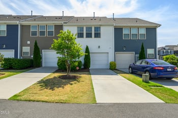 240 Douglas Falls Dr, Wendell, NC 27591