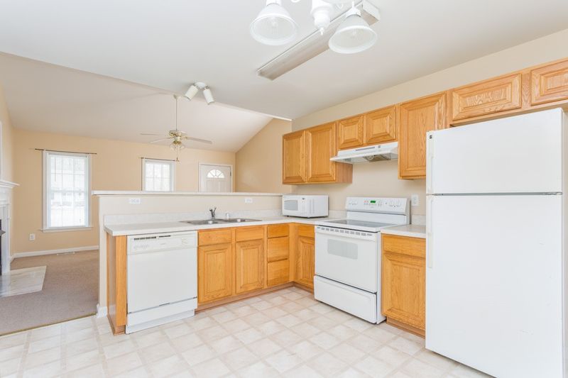 240 Eagle Stone Ridge Dr, Youngsville, NC 27596