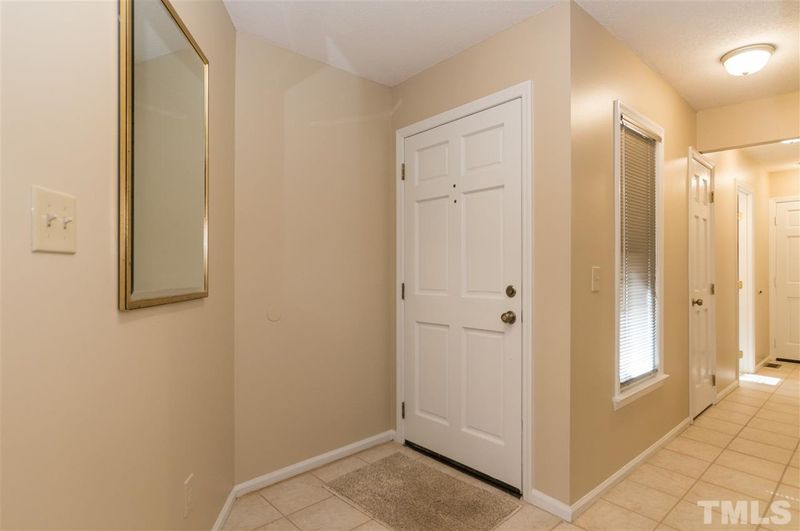 240 Hanover Pl, Cary, NC 27511