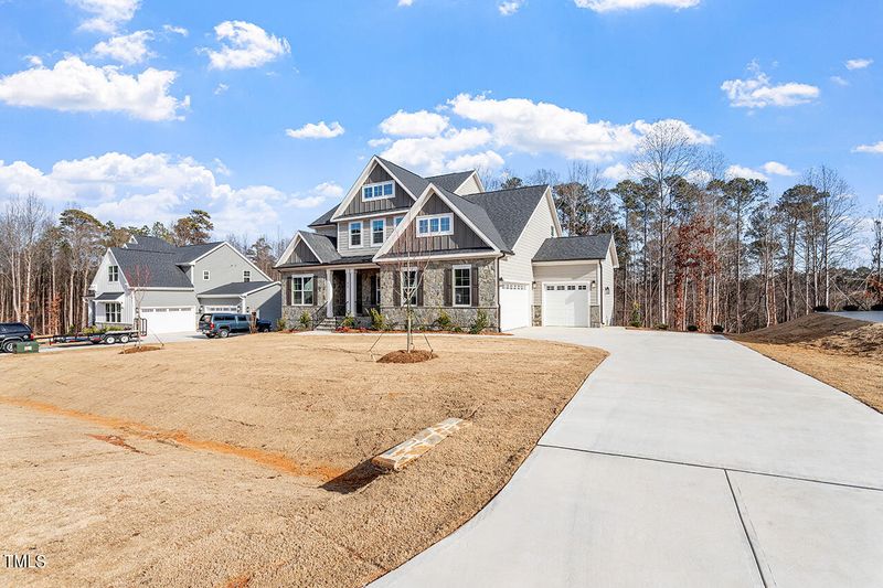 240 Inwood Forest Dr, Raleigh, NC 27603