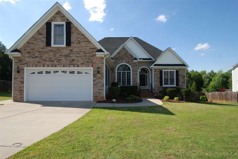 240 Majestic Oak Dr, Garner, NC 27529