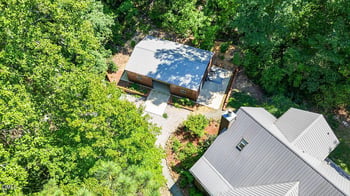 240 Mcgregor Woods Rd, Chapel Hill, NC 27517