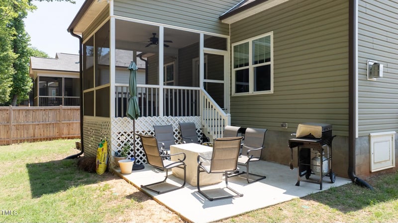 240 Paddy Ln, Youngsville, NC 27596