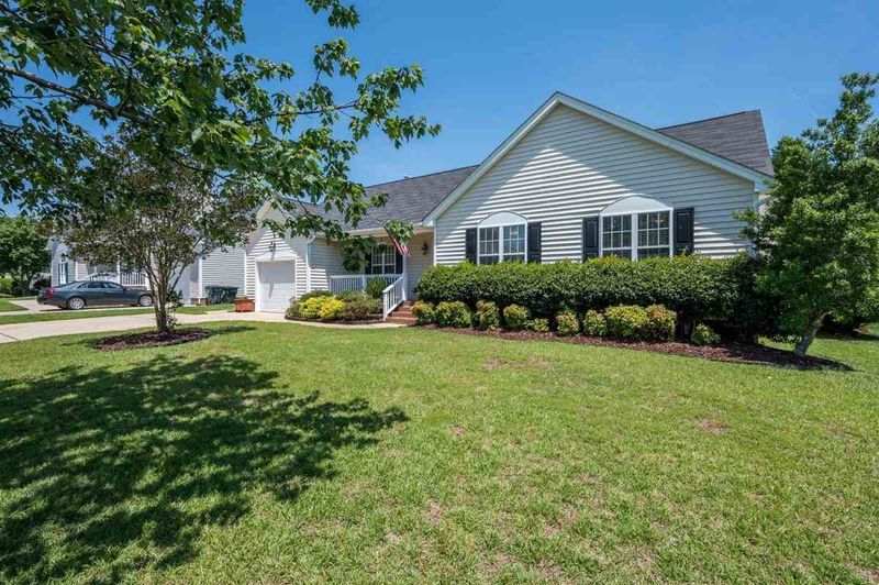 240 Springside Dr, Holly Springs, NC 27540