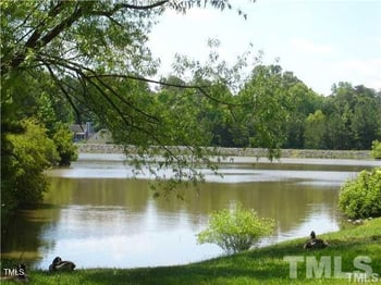 240 Standish Dr, Chapel Hill, NC 27517