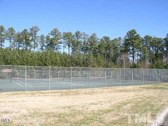 240 Standish Dr, Chapel Hill, NC 27517