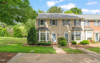 240 Standish Dr, Chapel Hill, NC 27517