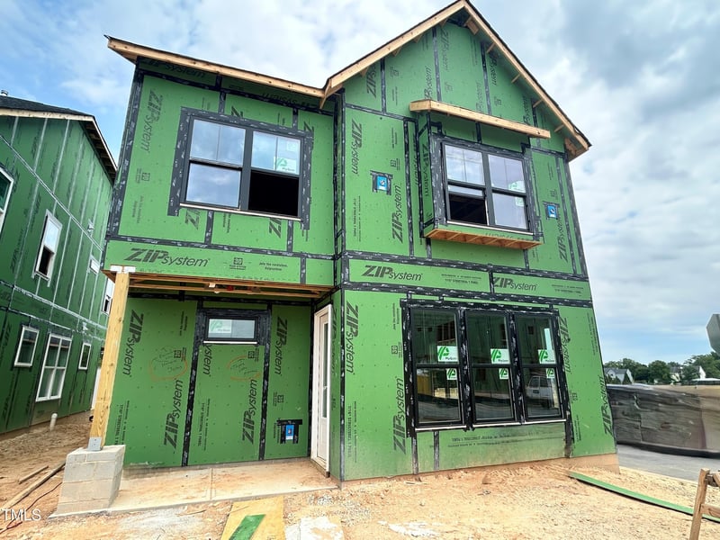 2400 Adrift Rd, Fuquay Varina, NC 27526