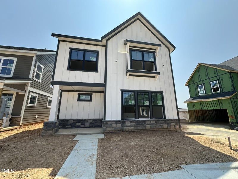 2400 Adrift Rd, Fuquay Varina, NC 27526