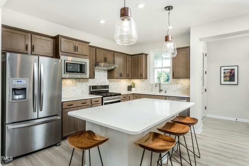 2400 Beeblossom Pl, Fuquay Varina, NC 27526