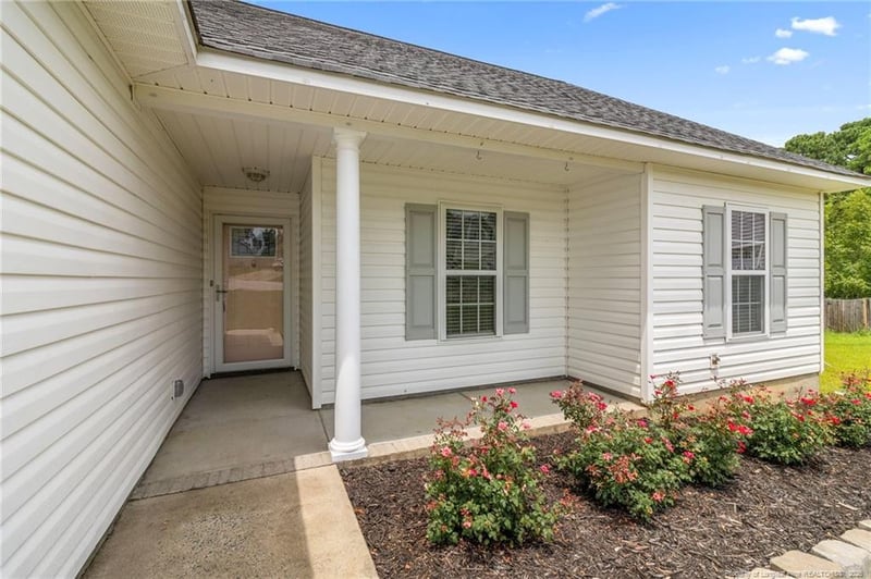 2400 Camp Lejeune Ct, Hope Mills, NC 28348