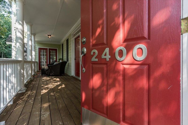 2400 Carruthers Ct, Raleigh, NC 27615